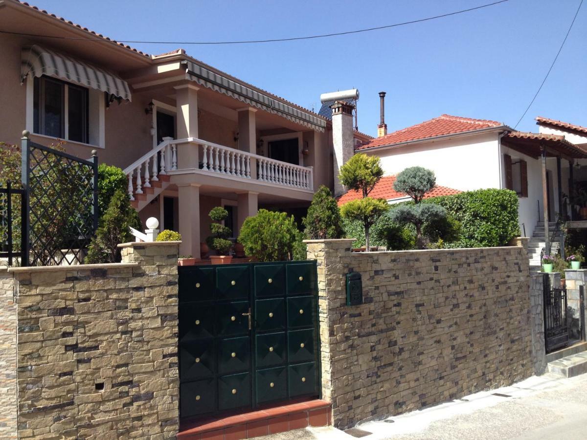 Luxury Family Villa Meteora 卡兰巴卡 外观 照片